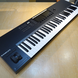 NATIVE INSTRUMENTS KOMPLETE KONTROL S61 MK2