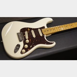 Fender Fender American Professional II Stratocaster / Maple / Olympic White