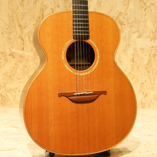 Lowden O-25