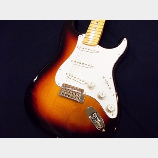 FenderMade in Japan Hybrid II Stratocaster Maple Fingerboard   3-Color Sunburst