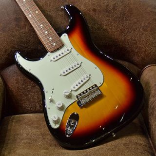 Fender Made in Japan Traditional 60s Stratocaster Left-Handed Rosewood Fingerboard 3-Color Sunburst エレキ