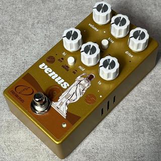 Crazy Tube Circuits、トップ・セラー・モデル“Venus”の日本限定
