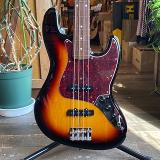 Fender Made in Japan Traditional 60s Jazz Bass 3-Color Sunburst