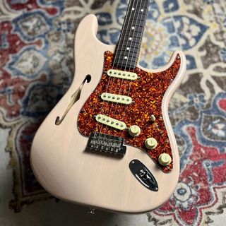 Fender Limited Edition American Professional II Stratocaster Thinline Transparent Shell Pink