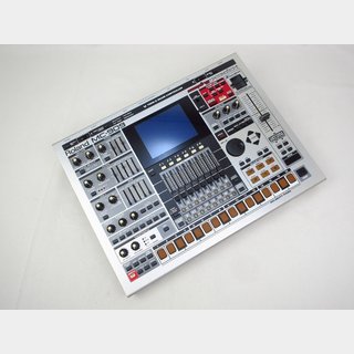 Roland MC-909 Ver.1.20   ”Sampling Groovebox” 【横浜店】