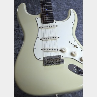 Fender Custom Shop 【決算!クロサワ大楽器祭り!! 目玉品】Classic Player Stratocaster  / Olympic White [3.83kg][2004年製]