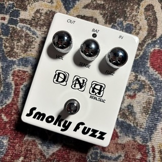 ギター DNA smoky fuzz DNA ANALOGIC / SMOKY FUZZ レビュー - △▽エフェクター