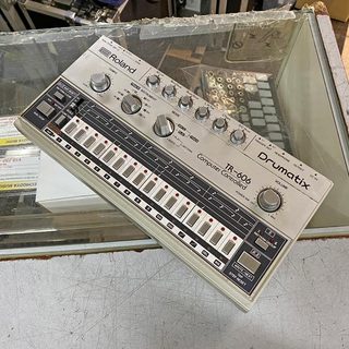 Roland TR-606