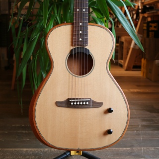 Fender Highway Series Parlor Spruce