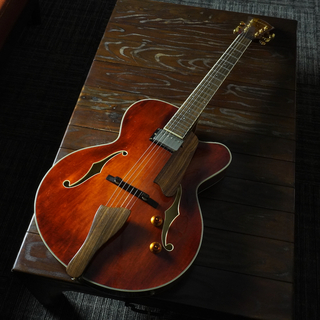 Eastman AR-403CE Antique Red 2012