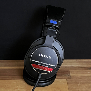 ソニー、クリエイター向けモニターヘッドホン「MDR-M1」を発表。5Hz