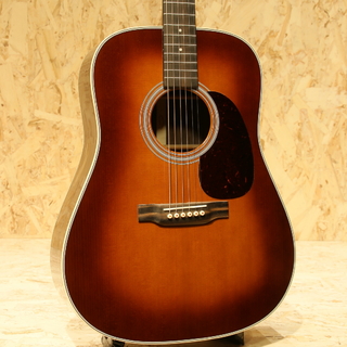 Martin D-28 Standard Ambertone