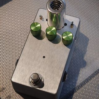 Lee Custom AmplifierV-808