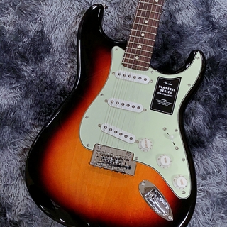 Fender Limited Edition Player II Stratocaster Roasted Maple Neck 3-Color Sunburst / Rosewood【限定モデル】