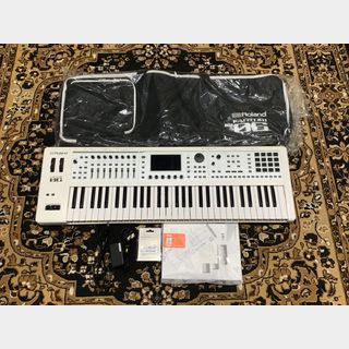Roland×島村楽器コラボの“白いFANTOM-06”が限定音色＆ケース付きで発売
