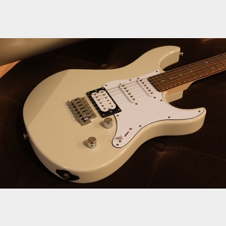 YAMAHA PACIFICA112V / VW(Vintage White)