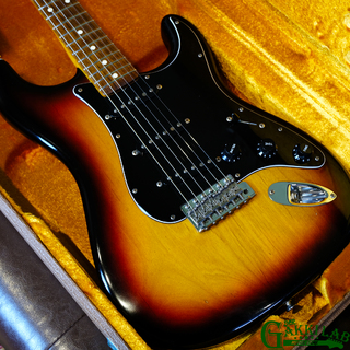 FenderAmerican Vintage 62 Stratocaster Thin Lacquer  / 3 Color Sunburst【現物画像】