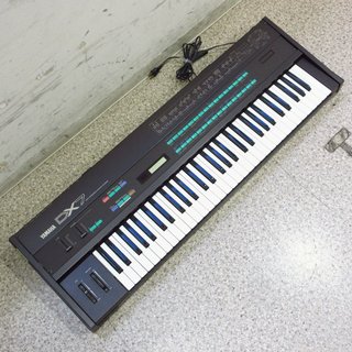 YAMAHA DX7 "伝説のデジタル・シンセサイザー""フライトケース＆ROM付"【横浜店】