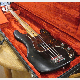 Fender Precision Bass