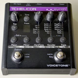 TC-Helicon VOICETONE E1