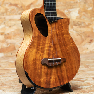 Toda Guitars ALIEN Hawaiian Koa × Birdseye Maple Concert 2010