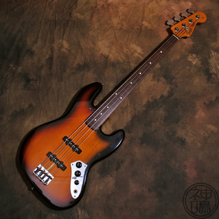 FenderAmerican Vintage 62 Jazz Bass Fletless Modified【Sunburst/1995年製】