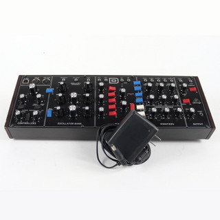 BEHRINGER 【中古】 ベリンガー BEHRINGER MODEL D アナログ シンセサイザー モデルD アナログシンセ