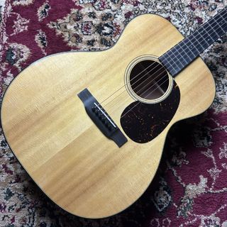 Martin 【新品特価品】　000-18 standard