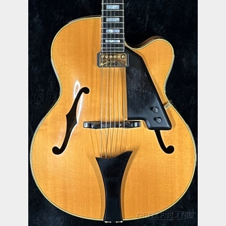 Hofner New President -Natural-【中古品】【2.61kg】【金利0%対象】