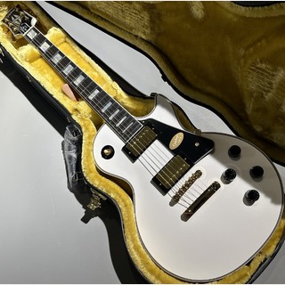 Epiphone Inspired by Gibson Custom Les Paul Custom