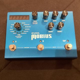 strymon MOBIUS