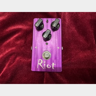 Suhr RIOT