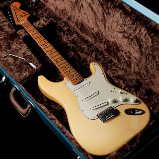 Fender 1977 Staratocaster White 【渋谷店】