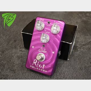 Subz Riot ギターエフェクター ※箱無し Suhr Amps Riot (Black Edition)（ライオット サー） ｜イケベ