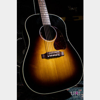 Gibson J-45 Standard / 2023