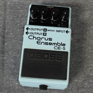 BOSS CE-5 Stereo Chorus Ensemble Pedal : Amazon.ca: Musical