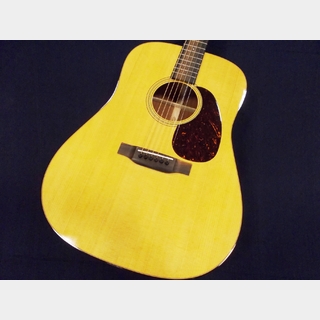 Martin D-18 Standard