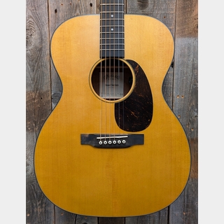 Martin 000-10E Retro #3026668 【ニューモデル】