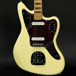 Fender Vintera II 70s Jaguar Maple Fingerboard Vintage White  【梅田店】