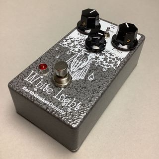 EarthQuaker Devices White Ligt