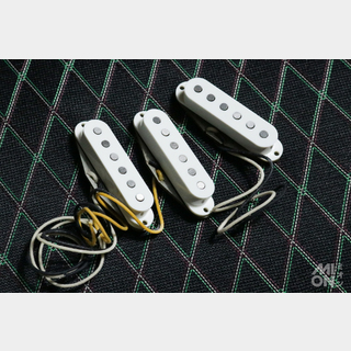 Monty's Guitars Retro Wind Stratocaster Pickups Set