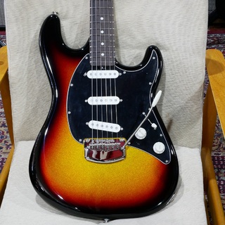 MUSIC MAN Cutlass HT SSS / Rosewood Fretboard / Showtime 【バーズアイメイプルネック】