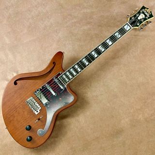D'Angelico Deluxe Series Deluxe Bedford SH Matte Walnut with Wilkinson 6-point Tremolo