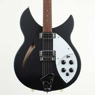 Rickenbacker330 Matte Black【福岡パルコ店】