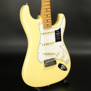 FenderVintera II 70s Stratocaster Maple Fingerboard Vintage White 【名古屋栄店】