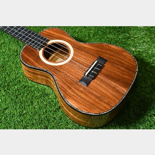 Uma Ukulele UK-30ST Tenor