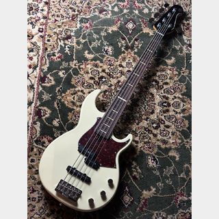 YAMAHA 【現物画像】BBP35 Vintage White /≒4.22kg/5弦 日本製