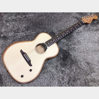 Fender Acoustics Highway Series Parlor, Rosewood Fingerboard, Natural【2.25"厚の薄ボディエレアコ】