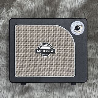 MOOER Hornet 15W