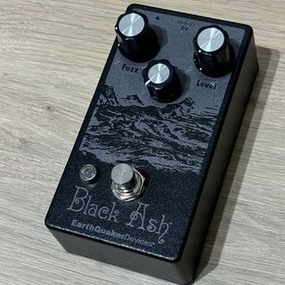 EarthQuaker Devices Black Ash【数量限定モデル！2台のみ受注可能！】